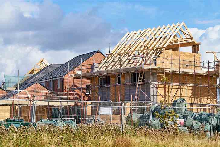 What are the benefits of buying a new build home off-plan?